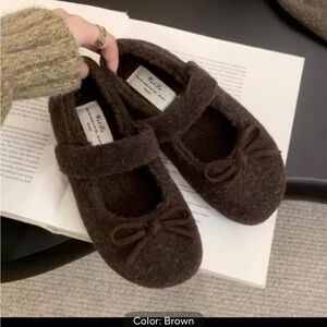 Cozy Brown womens Shoes with Bow winter fabric Korean flat sandals ballerina